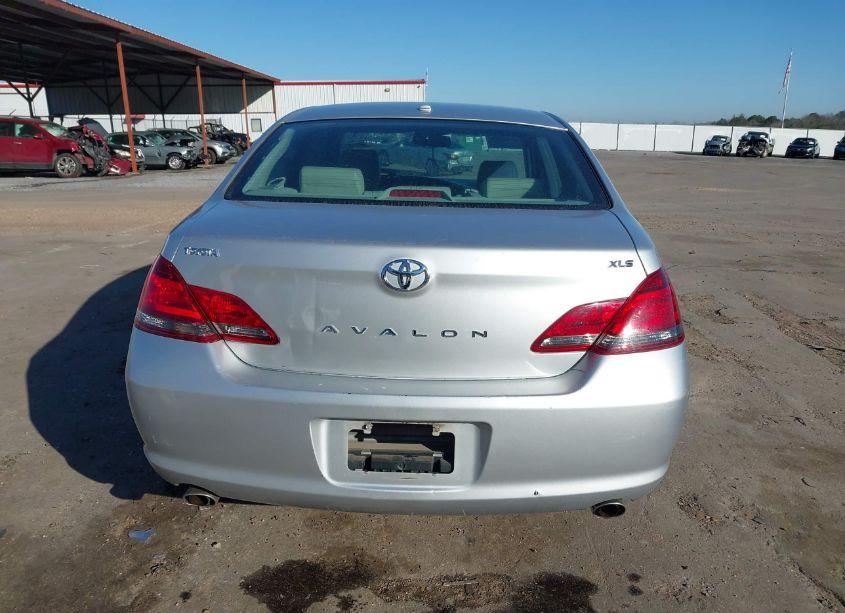 Photo 16 of 2009 Toyota Avalon XLS (VIN 4T1BK36BX9U330520)