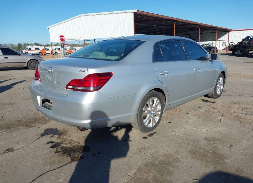 Photo 4 of 2009 Toyota Avalon XLS (VIN 4T1BK36BX9U330520)