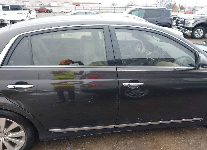 Photo 12 of 2011 Toyota Avalon LIMITED (VIN 4T1BK3DB0BU387429)