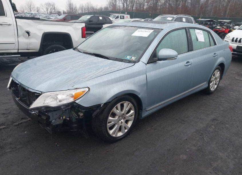 Photo 2 of 2011 Toyota Avalon (VIN 4T1BK3DB0BU428996)