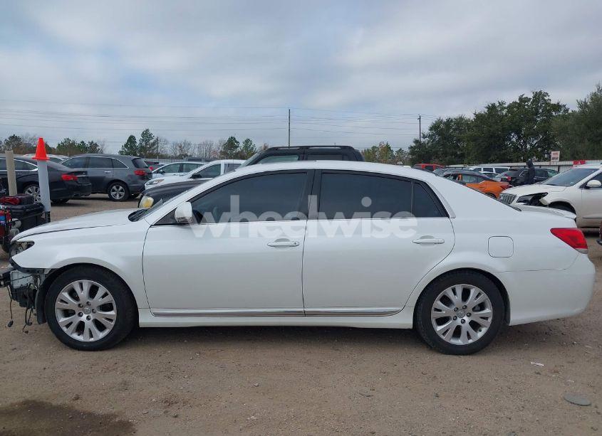 Photo 15 of 2012 Toyota Avalon (VIN 4T1BK3DB0CU445542)