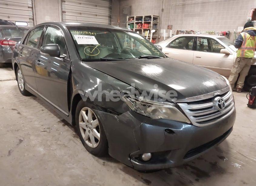 Photo 6 of 2012 Toyota Avalon (VIN 4T1BK3DB0CU446142)