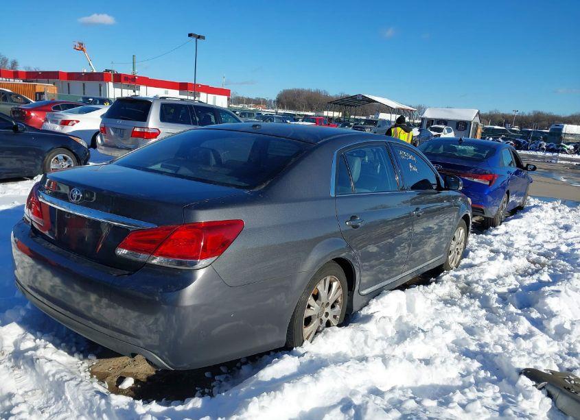 Photo 4 of 2012 Toyota Avalon (VIN 4T1BK3DB0CU449879)