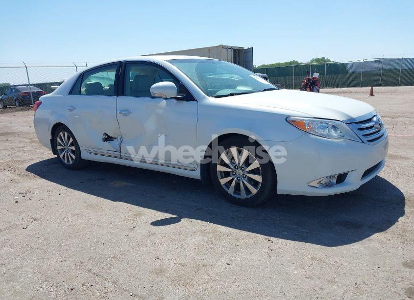 2011 Toyota Avalon LIMITED (VIN 4T1BK3DB1BU371952) main photo