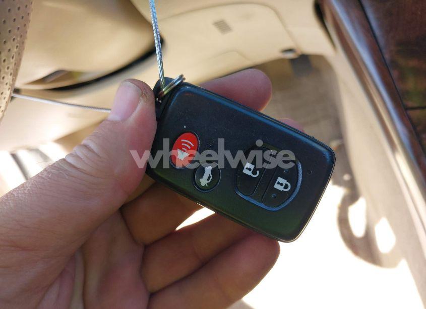 Photo 11 of 2011 Toyota Avalon LIMITED (VIN 4T1BK3DB1BU371952)