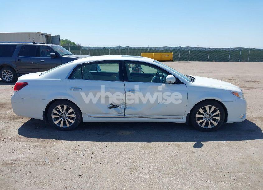 Photo 13 of 2011 Toyota Avalon LIMITED (VIN 4T1BK3DB1BU371952)