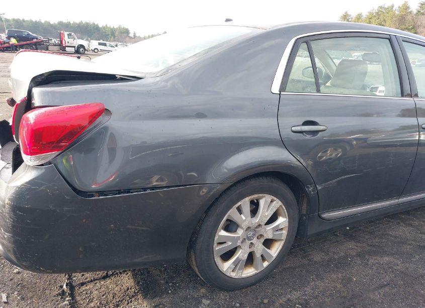 Photo 17 of 2011 Toyota Avalon (VIN 4T1BK3DB1BU388234)