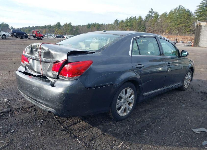 Photo 4 of 2011 Toyota Avalon (VIN 4T1BK3DB1BU388234)