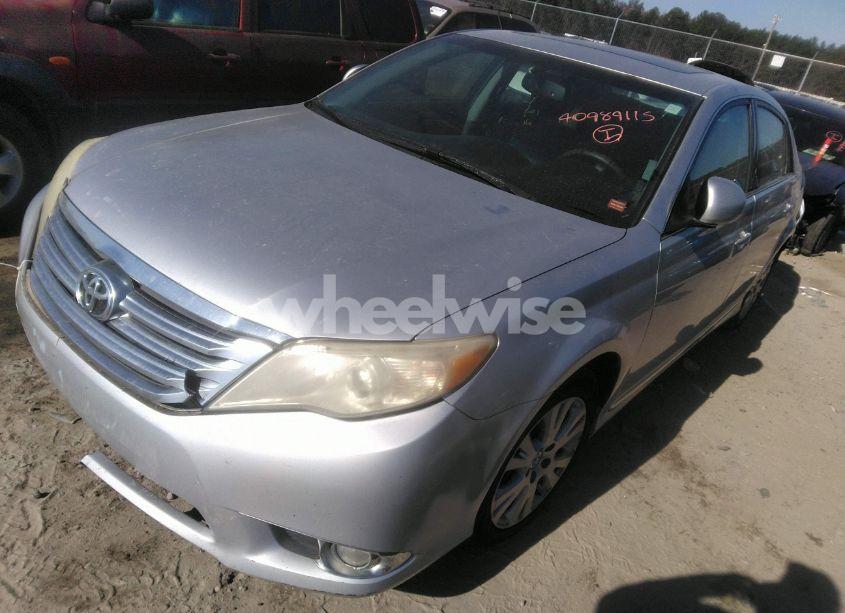 Photo 2 of 2011 Toyota Avalon (VIN 4T1BK3DB1BU409244)