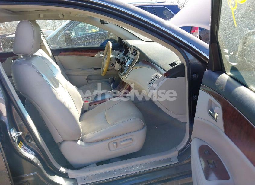 Photo 5 of 2011 Toyota Avalon (VIN 4T1BK3DB1BU416470)