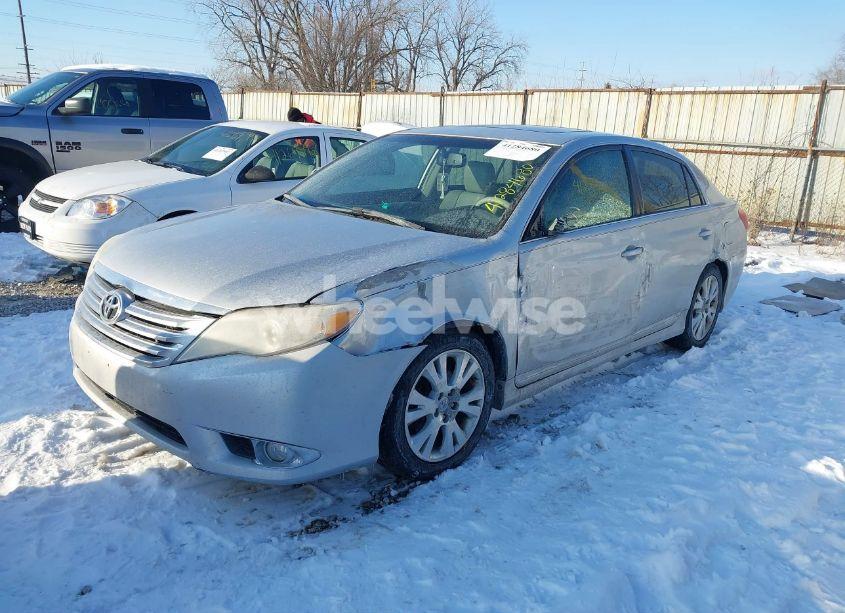 Photo 2 of 2011 Toyota Avalon (VIN 4T1BK3DB1BU440364)