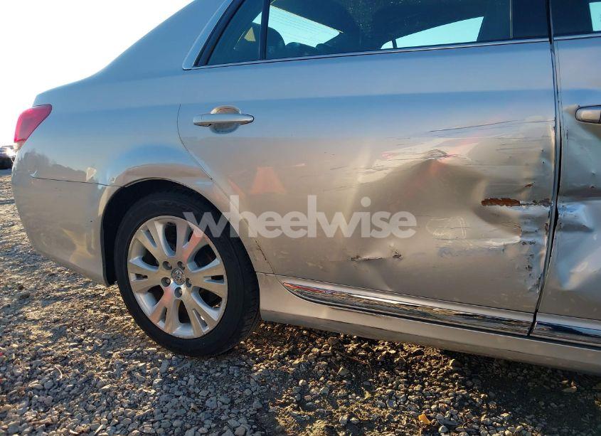 Photo 17 of 2012 Toyota Avalon (VIN 4T1BK3DB1CU465508)