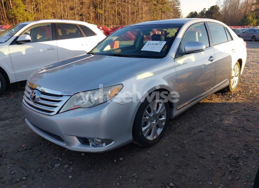 Photo 2 of 2012 Toyota Avalon (VIN 4T1BK3DB1CU465508)