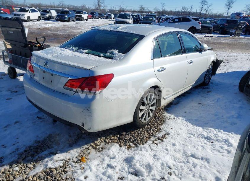 Photo 4 of 2012 Toyota Avalon (VIN 4T1BK3DB1CU467601)