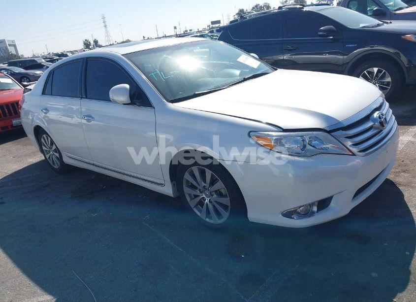 2012 Toyota Avalon LIMITED (VIN 4T1BK3DB1CU469574) main photo