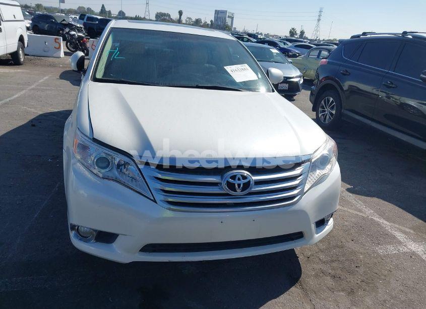 Photo 12 of 2012 Toyota Avalon LIMITED (VIN 4T1BK3DB1CU469574)