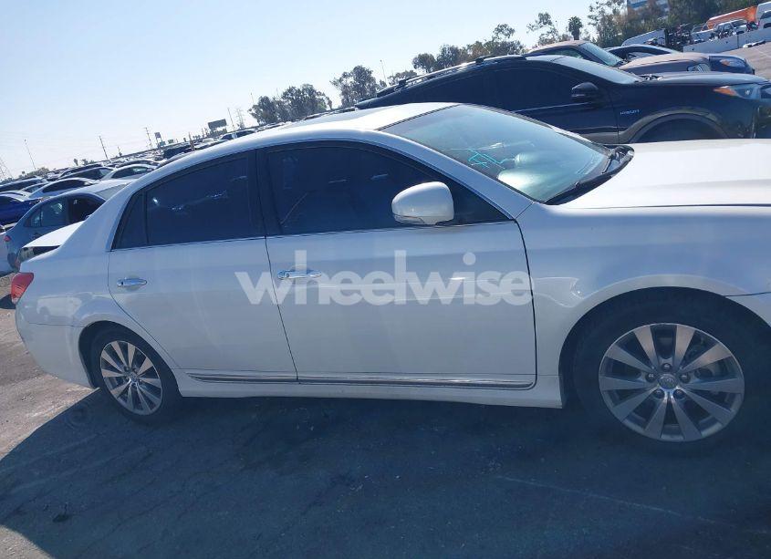 Photo 13 of 2012 Toyota Avalon LIMITED (VIN 4T1BK3DB1CU469574)