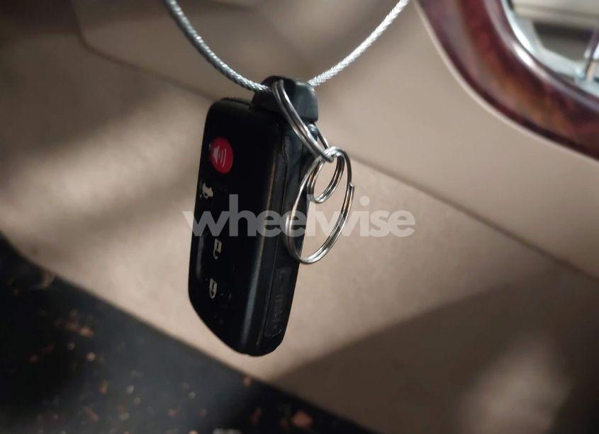 Photo 11 of 2011 Toyota Avalon LIMITED (VIN 4T1BK3DB2BU376108)