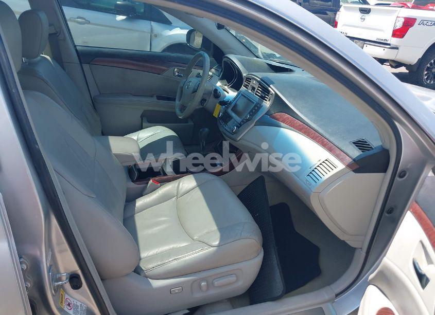 Photo 5 of 2011 Toyota Avalon (VIN 4T1BK3DB2BU377839)