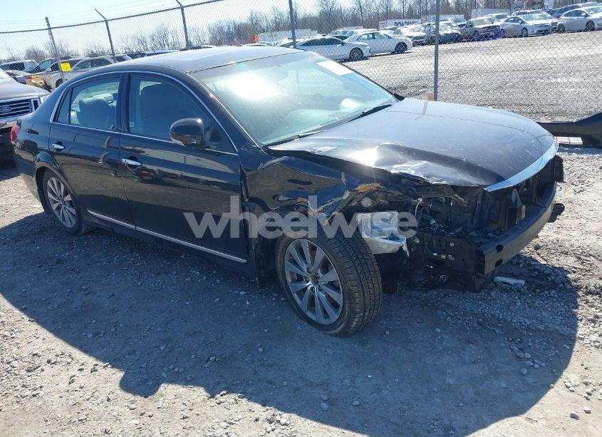 2011 Toyota Avalon LIMITED (VIN 4T1BK3DB2BU380384) main photo