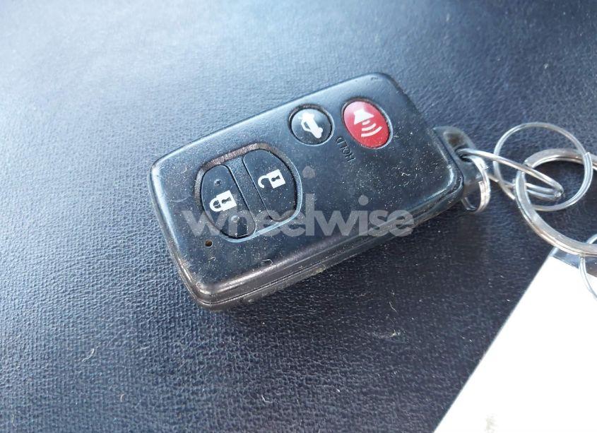 Photo 11 of 2011 Toyota Avalon LIMITED (VIN 4T1BK3DB2BU380384)