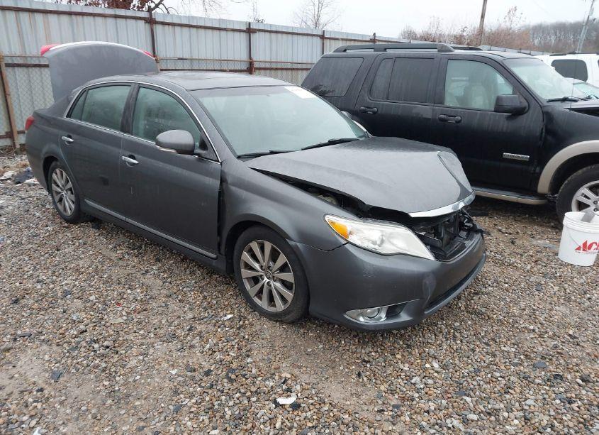 2011 Toyota Avalon LIMITED (VIN 4T1BK3DB2BU416770) main photo
