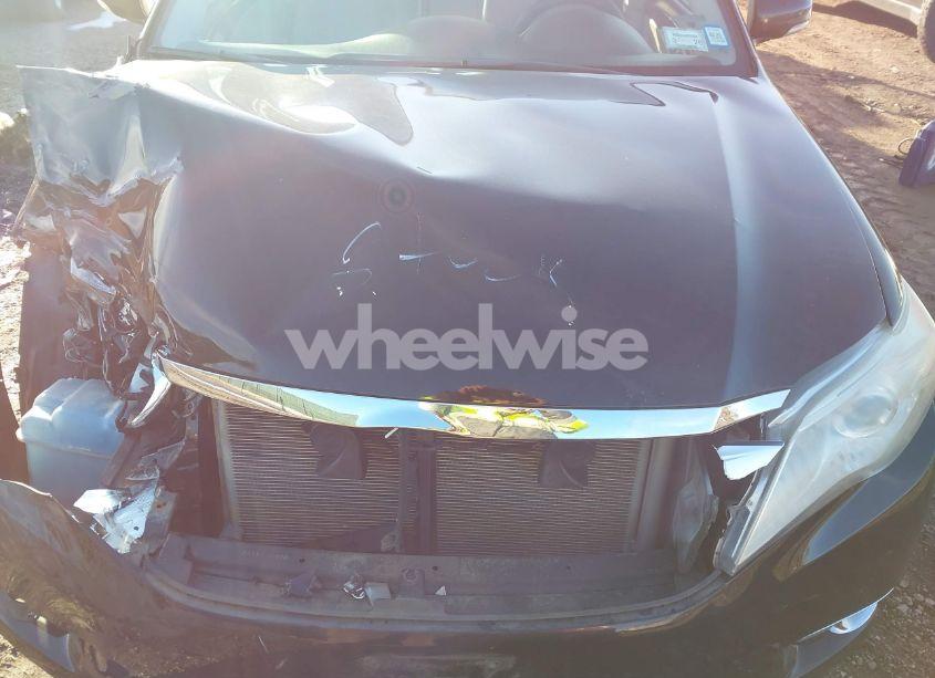 Photo 10 of 2011 Toyota Avalon (VIN 4T1BK3DB2BU432080)