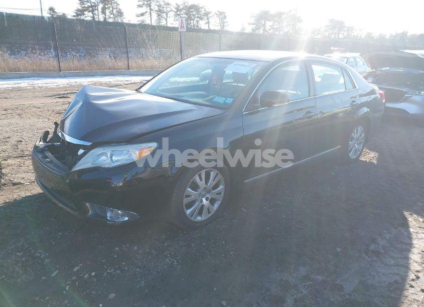 Photo 2 of 2011 Toyota Avalon (VIN 4T1BK3DB2BU432080)