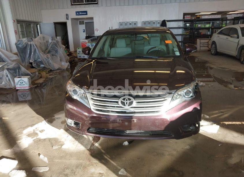 Photo 12 of 2012 Toyota Avalon LIMITED (VIN 4T1BK3DB2CU471317)