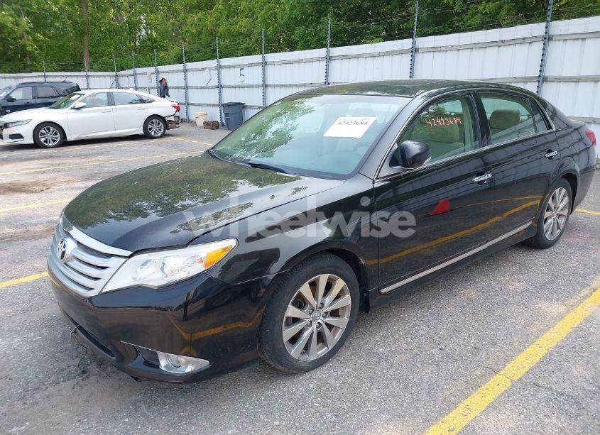 Photo 2 of 2011 Toyota Avalon LIMITED (VIN 4T1BK3DB3BU372598)