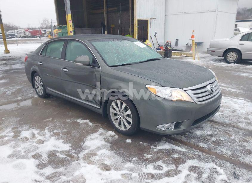 2011 Toyota Avalon LIMITED (VIN 4T1BK3DB3BU381723) main photo