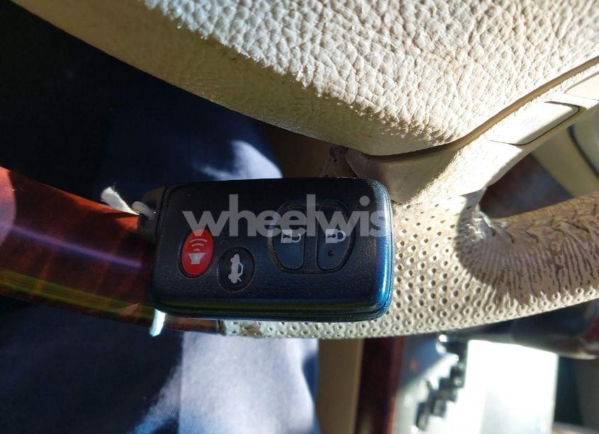 Photo 11 of 2011 Toyota Avalon LIMITED (VIN 4T1BK3DB3BU404904)