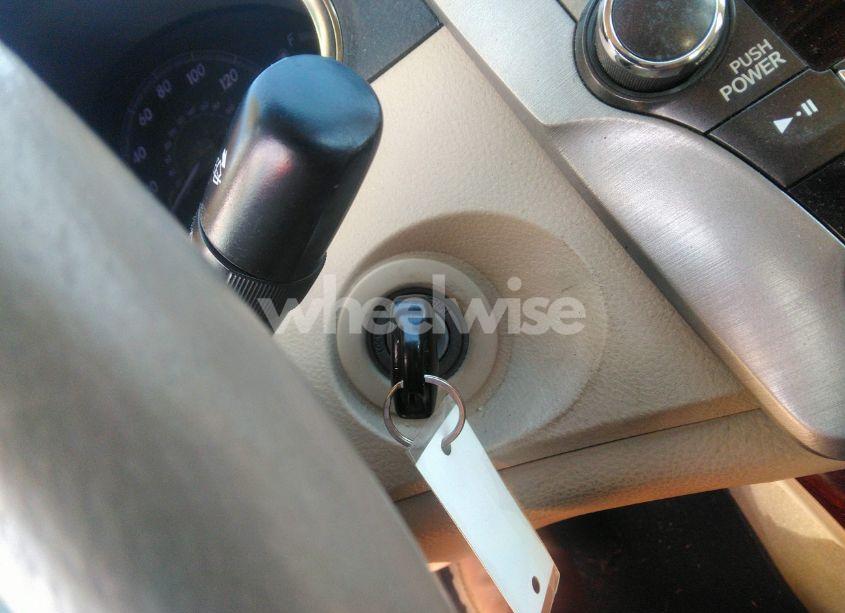 Photo 11 of 2011 Toyota Avalon (VIN 4T1BK3DB3BU428345)