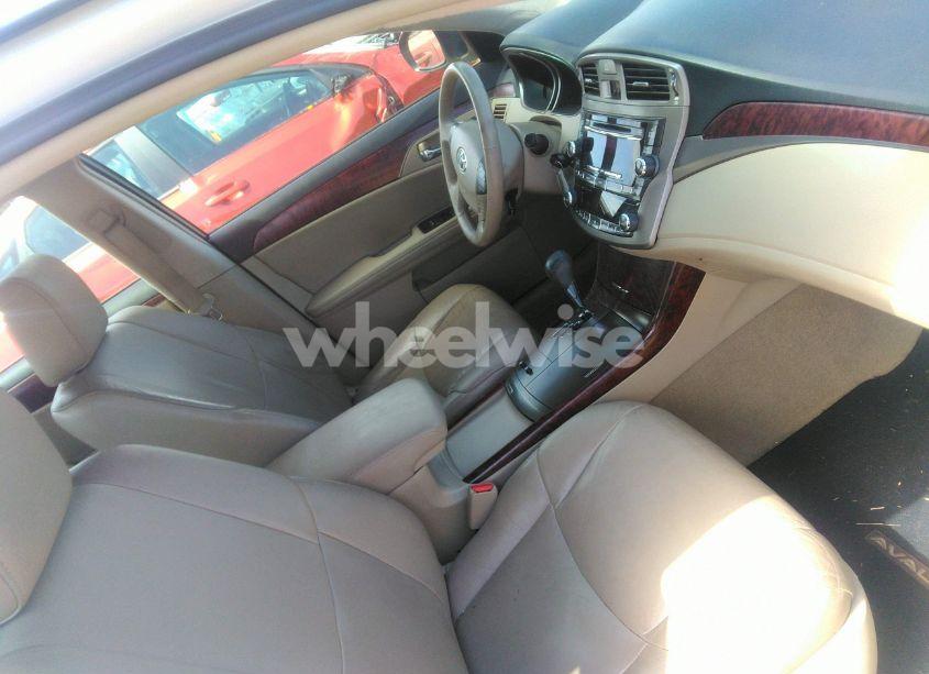 Photo 5 of 2011 Toyota Avalon (VIN 4T1BK3DB3BU428345)