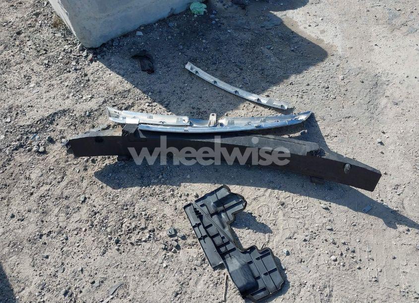 Photo 12 of 2012 Toyota Avalon LIMITED (VIN 4T1BK3DB3CU441999)