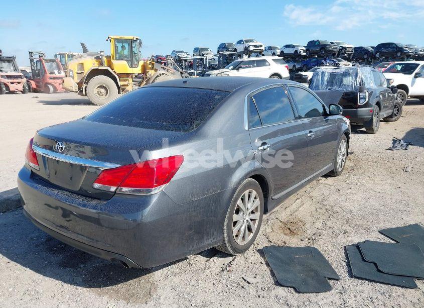 Photo 4 of 2012 Toyota Avalon LIMITED (VIN 4T1BK3DB3CU441999)