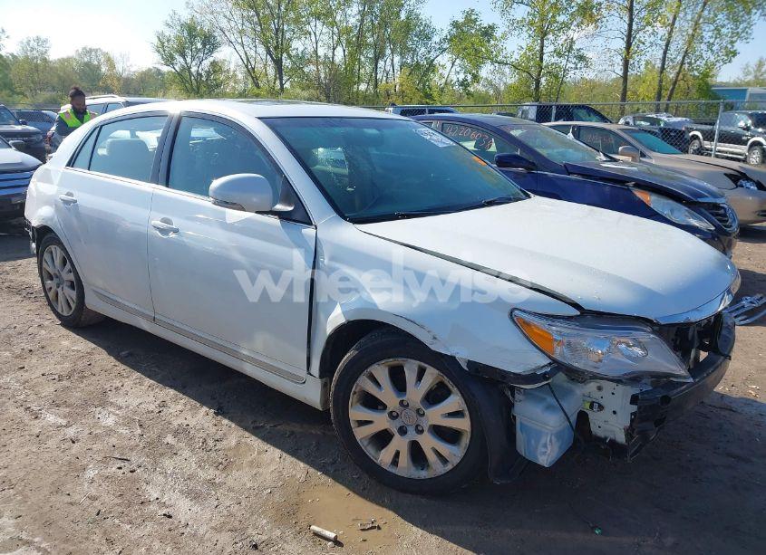2012 Toyota Avalon (VIN 4T1BK3DB3CU469110) main photo