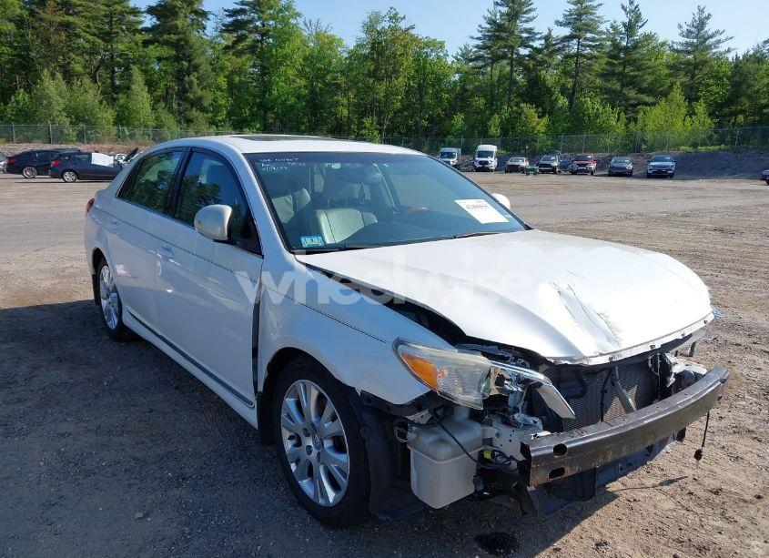2011 Toyota Avalon (VIN 4T1BK3DB4BU383738) main photo