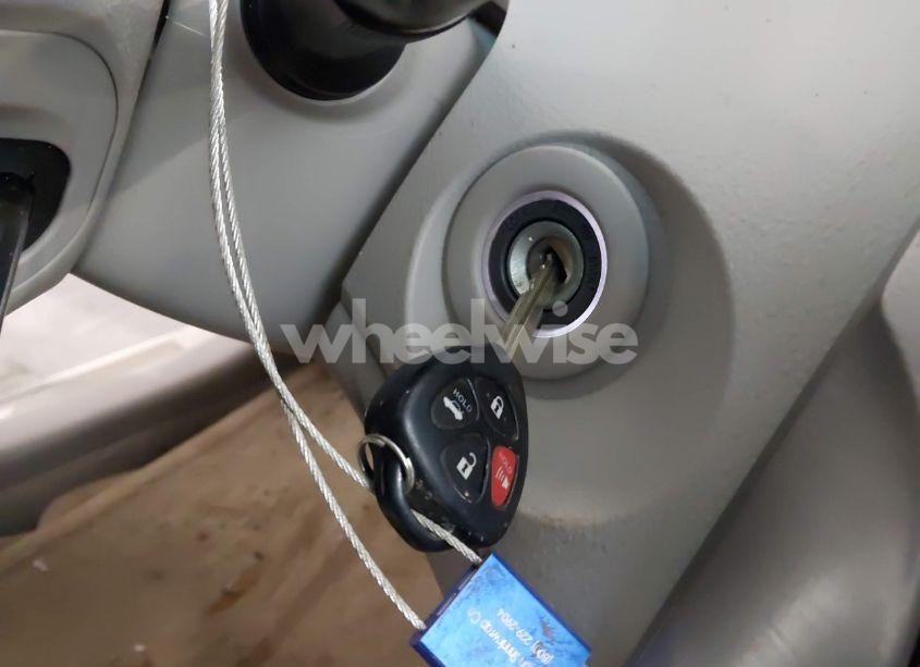 Photo 11 of 2011 Toyota Avalon (VIN 4T1BK3DB4BU434882)