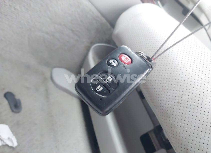 Photo 11 of 2012 Toyota Avalon LIMITED (VIN 4T1BK3DB4CU440828)