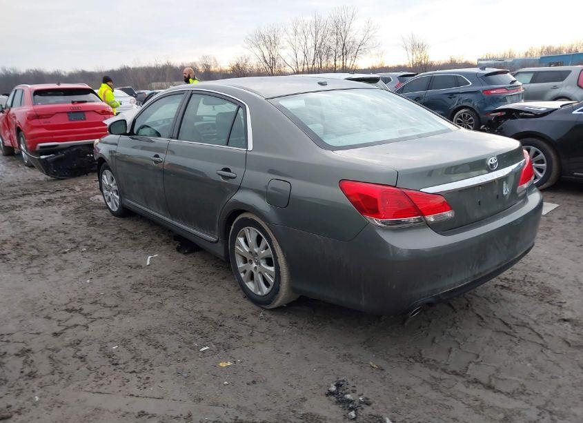 Photo 3 of 2012 Toyota Avalon (VIN 4T1BK3DB4CU473330)