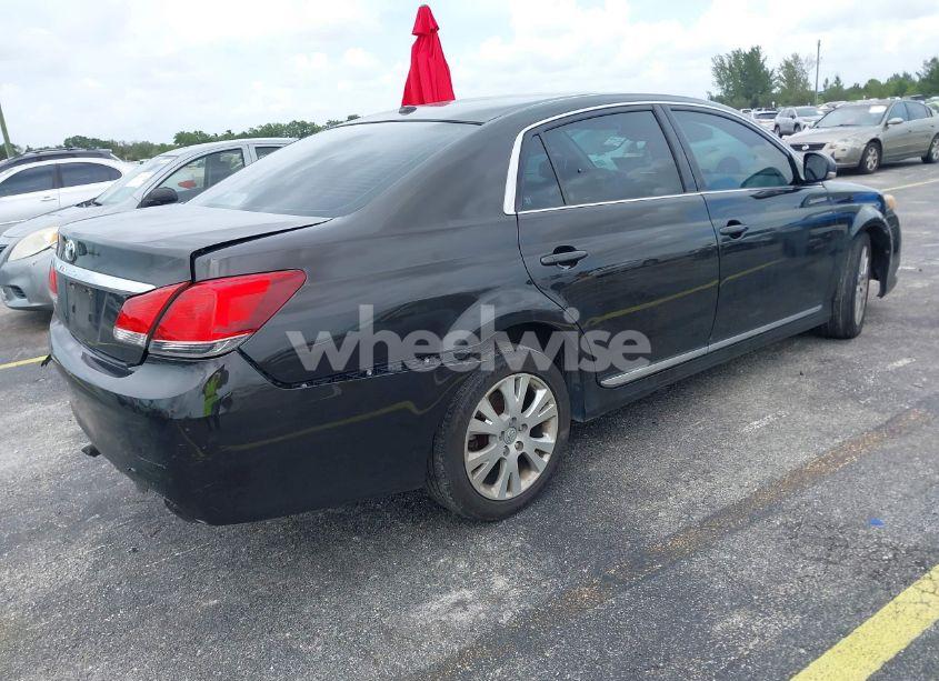 Photo 4 of 2011 Toyota Avalon (VIN 4T1BK3DB5BU375728)