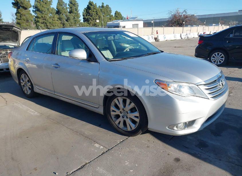 2011 Toyota Avalon (VIN 4T1BK3DB5BU385143) main photo