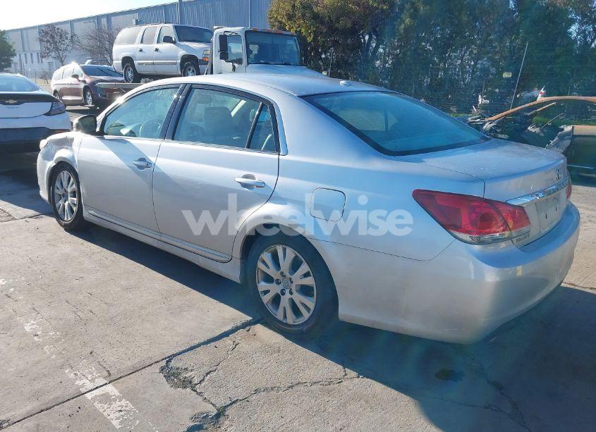 Photo 3 of 2011 Toyota Avalon (VIN 4T1BK3DB5BU385143)