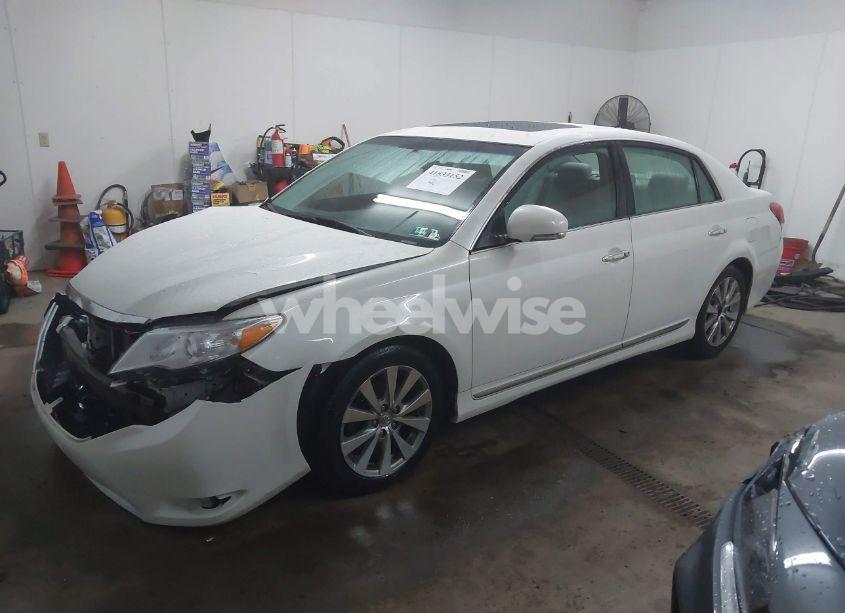 Photo 2 of 2011 Toyota Avalon LIMITED (VIN 4T1BK3DB5BU440108)