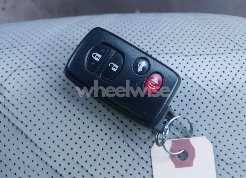 Photo 11 of 2011 Toyota Avalon LIMITED (VIN 4T1BK3DB6BU409790)