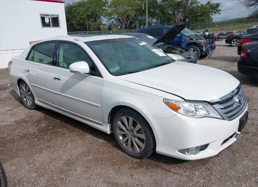 2011 Toyota Avalon LIMITED (VIN 4T1BK3DB7BU397942) main photo