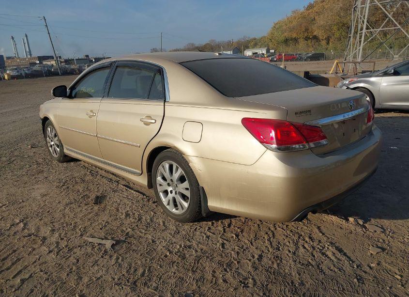 Photo 3 of 2011 Toyota Avalon (VIN 4T1BK3DB7BU398394)