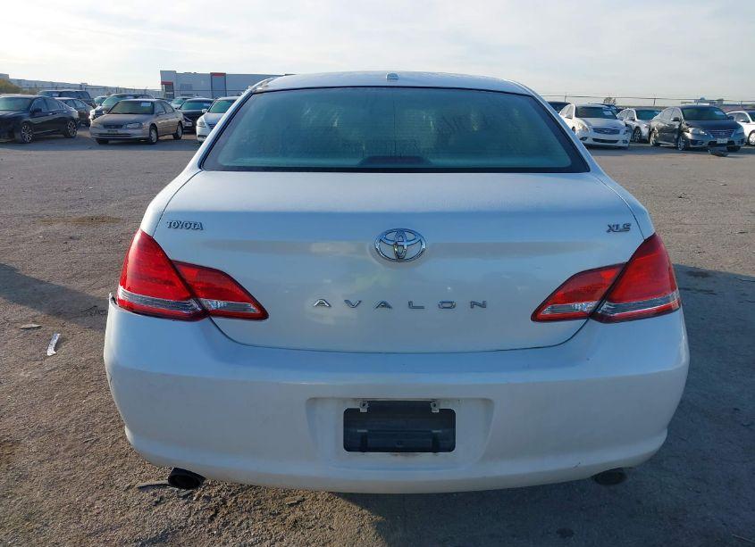Photo 16 of 2010 Toyota Avalon XLS (VIN 4T1BK3DB8AU359912)