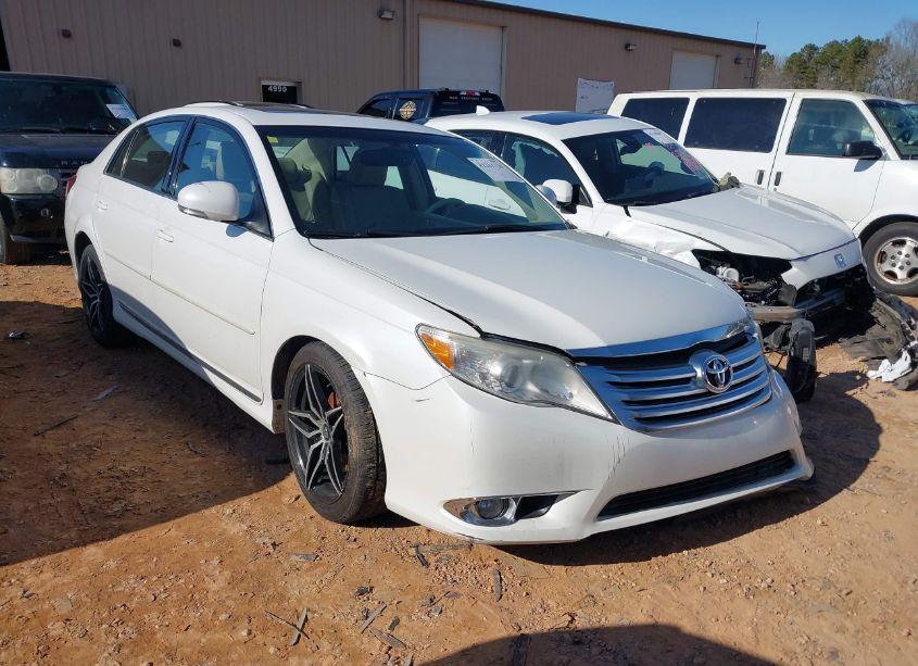 2011 Toyota Avalon (VIN 4T1BK3DB8BU372774) main photo